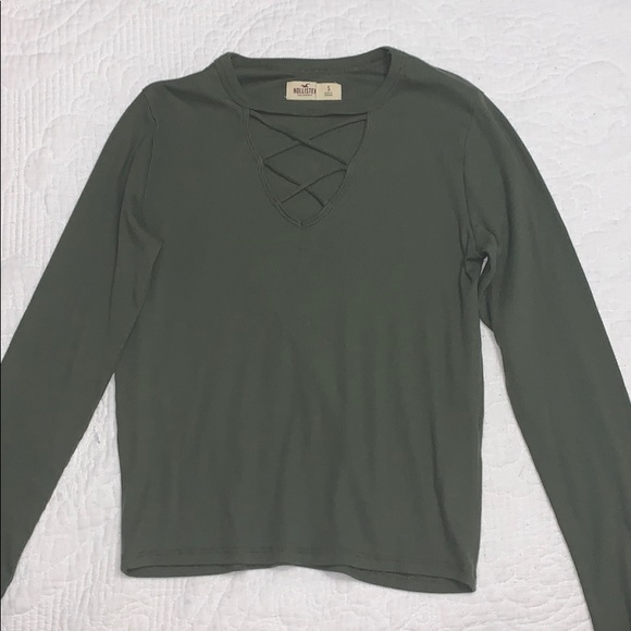 green long sleeve top - Picture 1 of 3